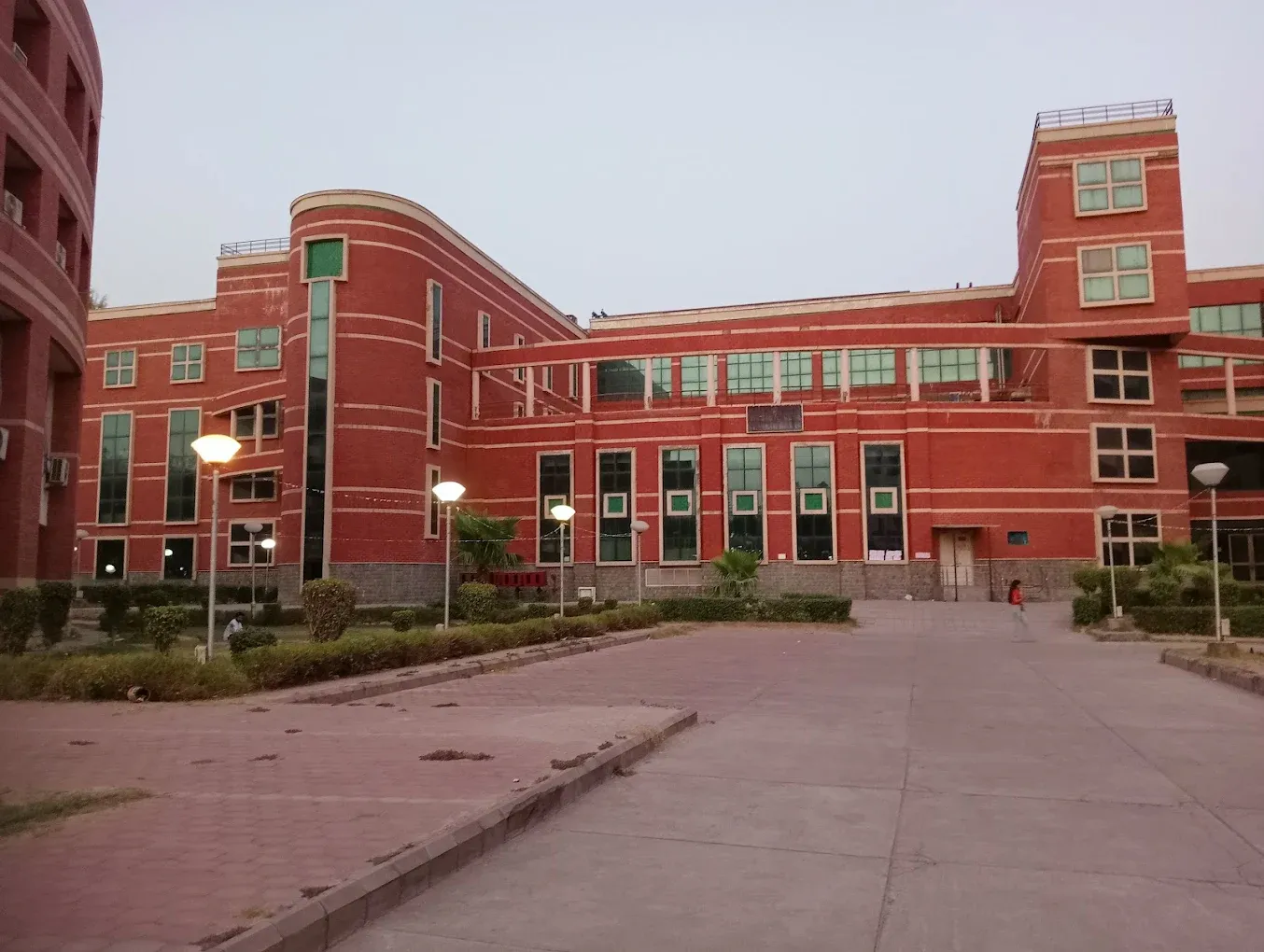 Faculty of Social Sciences