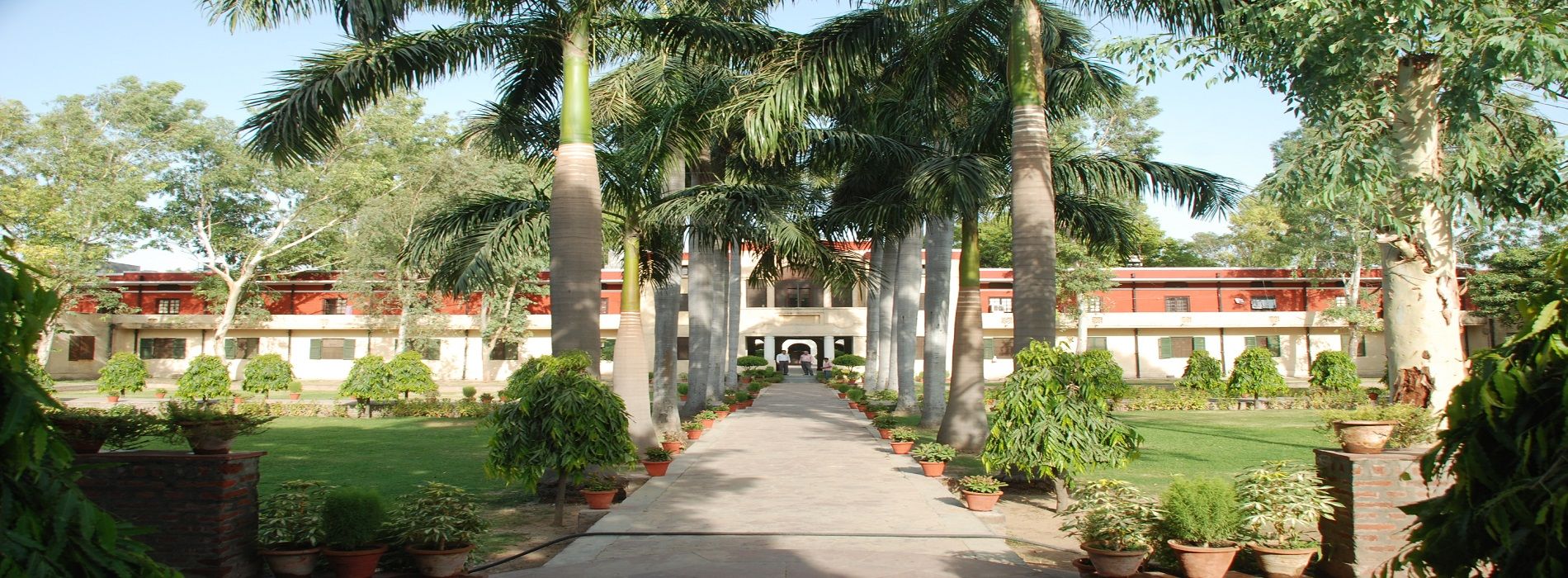 Gwyer Hall
