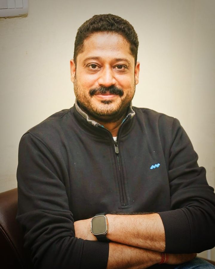 Dr. Nitesh Saraswat